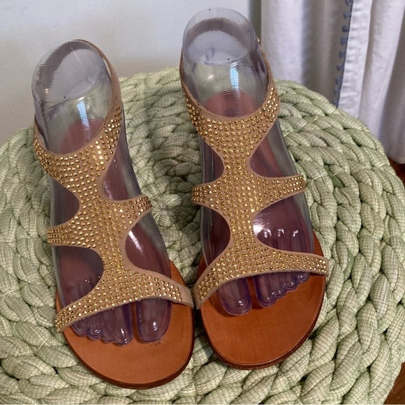 NWT Cocobelle Venus Gold Studded Tan Leather Resort Flat Sandals Size 6 - Picture 6 of 11